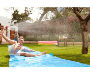 Glissade sur gazon synthétique